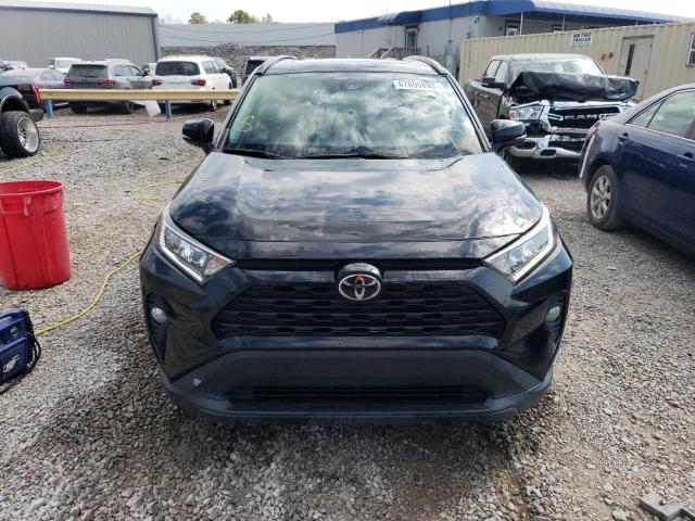 Photo 5 from auction – 2019 TOYOTA RAV4 XLE with VIN JTMW1RFV3KD011925
