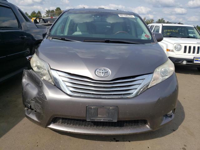Photo 5 from auction – 2011 TOYOTA SIENNA XLE with VIN 5TDDK3DC2BS019196