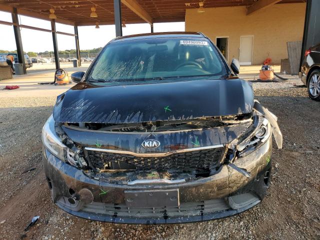 Photo 5 from auction – 2017 KIA FORTE LX with VIN 3KPFK4A71HE122568