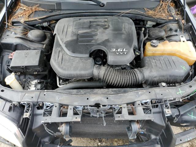 Photo 11 from auction – 2015 CHRYSLER 300 LIMITE with VIN 2C3CCAAG2FH807036