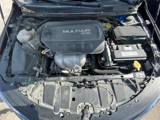 Photo 7 from auction – 2016 CHRYSLER 200 LIMITE with VIN 1C3CCCABXGN113509