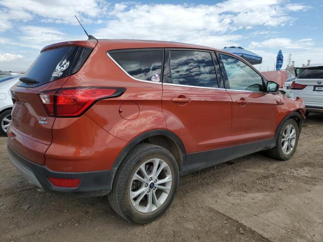 Photo 3 from auction – 2019 FORD ESCAPE SE with VIN 1FMCU9GD5KUA69305