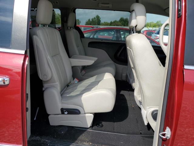 Photo 11 from auction – 2016 CHRYSLER TOWN & COU with VIN 2C4RC1BG5GR142455