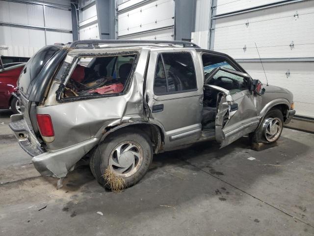 Photo 3 from auction – 2000 CHEVROLET BLAZER with VIN 1GNDT13W0Y2233463