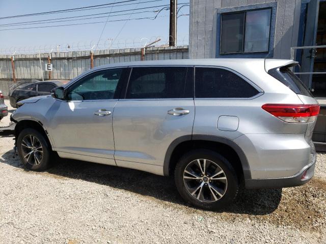Photo 2 from auction – 2018 TOYOTA HIGHLANDER with VIN 5TDZZRFH7JS263941