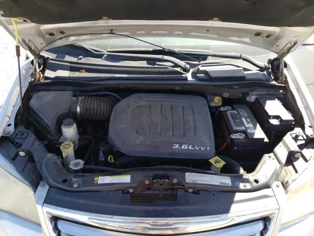 Photo 12 from auction – 2012 CHRYSLER TOWN & COU with VIN 2C4RC1BGXCR213482