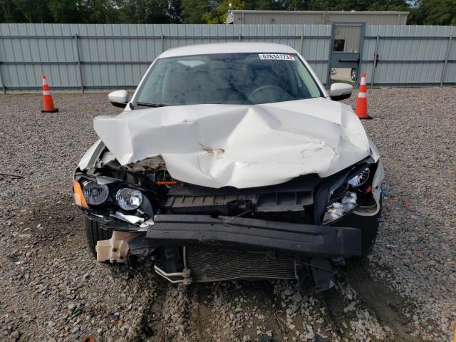 Photo 5 from auction – 2013 VOLKSWAGEN PASSAT S with VIN 1VWAP7A37DC045844
