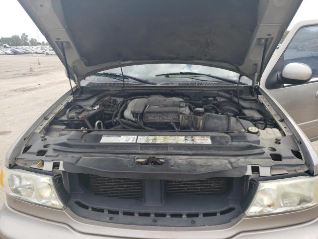 Photo 11 from auction – 2002 LINCOLN NAVIGATOR with VIN 5LMFU28R32LJ09026