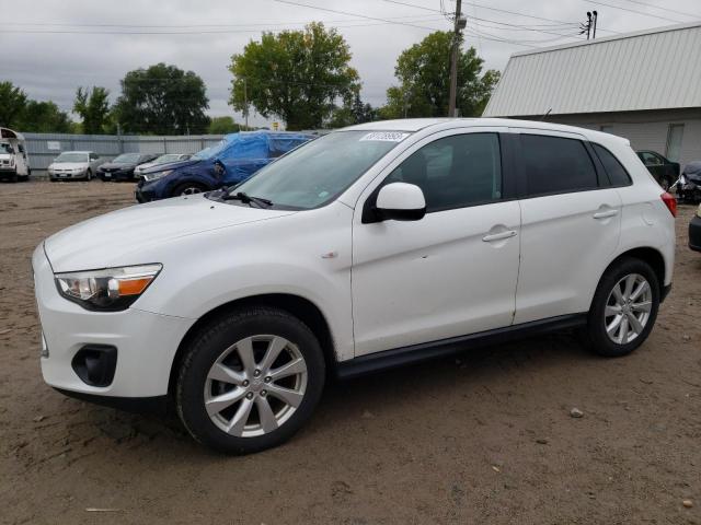 MITSUBISHI OUTLANDER 2015 مع رقم تعريف المركبة 4A4AP3AU8FE002084 - صورة من المزاد
