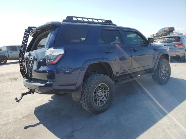 Photo 3 from auction – 2020 TOYOTA 4RUNNER SR with VIN JTEBU5JR0L5782228