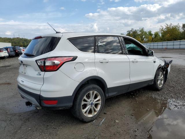 Photo 3 from auction – 2017 FORD ESCAPE SE with VIN 1FMCU9G96HUD45642