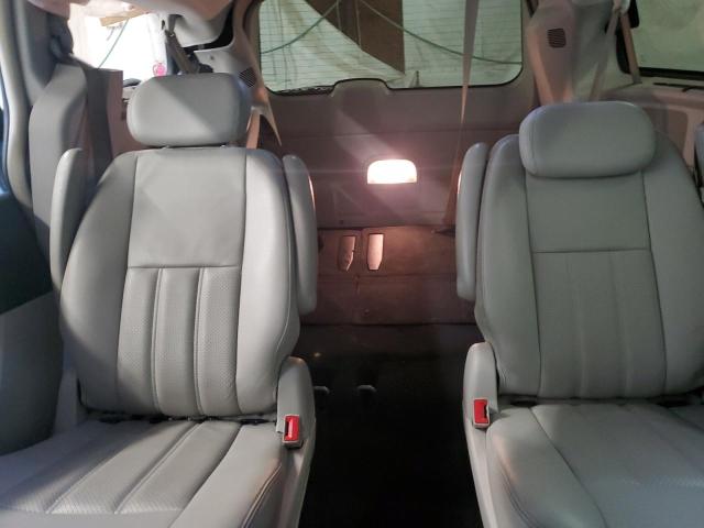 Photo 10 from auction – 2010 CHRYSLER TOWN & COU with VIN 2A4RR8D17AR321050