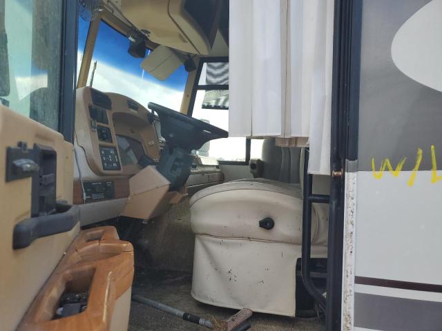 Photo 9 from auction – 2003 WINNEBAGO ADVENER33V with VIN 5B4MP67G433367169