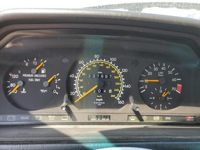 Photo 9 from auction – 1995 MERCEDES-BENZ E 320 BASE with VIN WDBEA32E7SC176234