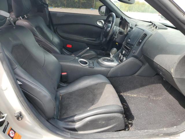 Photo 10 from auction – 2009 NISSAN 370Z with VIN JN1AZ44E09M403413
