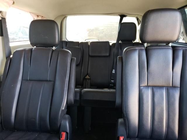 Photo 10 from auction – 2013 CHRYSLER TOWN & COU with VIN 2C4RC1BG9DR646101