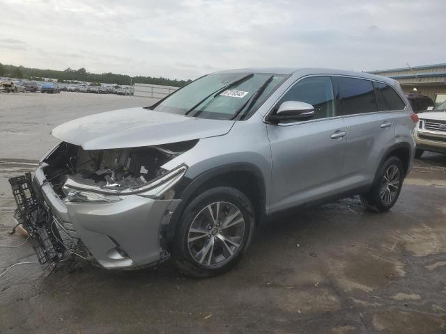 TOYOTA HIGHLANDER 2019 with VIN 5TDZZRFH7KS326425 - Photo from auction