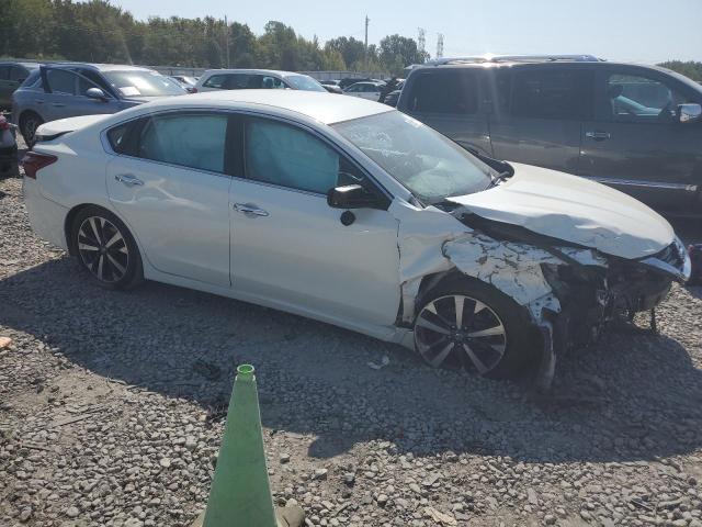 Photo 4 from auction – 2017 NISSAN ALTIMA 2.5 with VIN 1N4AL3AP8HC497601