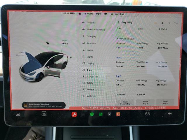 Photo 9 from auction – 2019 TESLA MODEL 3 with VIN 5YJ3E1EB1KF493819