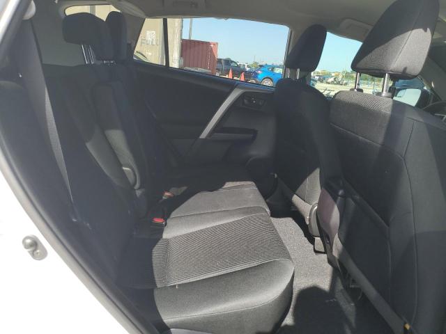 Photo 11 from auction – 2017 TOYOTA RAV4 LE with VIN 2T3BFREV3HW643370