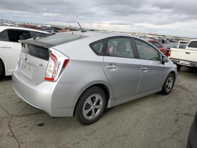 Photo 3 from auction – 2013 TOYOTA PRIUS with VIN JTDKN3DUXD5609257