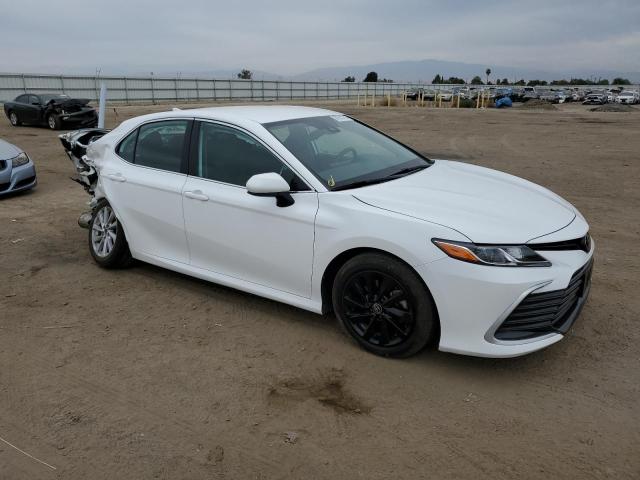 Photo 4 from auction – 2022 TOYOTA CAMRY LE with VIN 4T1C11AK2NU618657