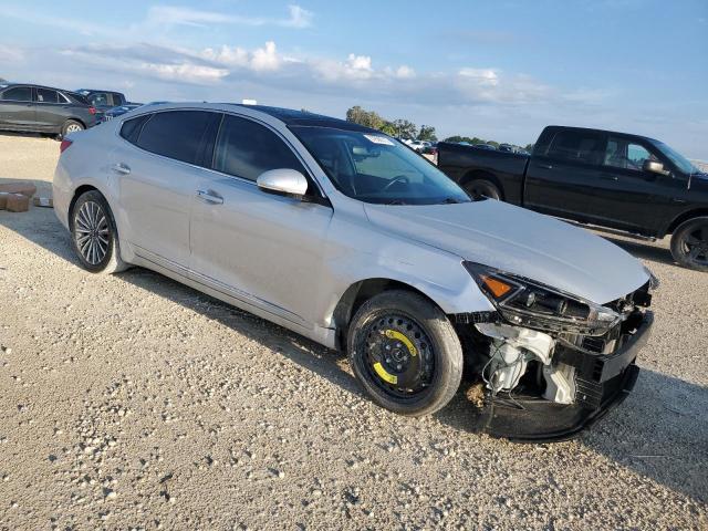 Photo 4 from auction – 2017 KIA CADENZA PR with VIN KNALC4J17H5077768