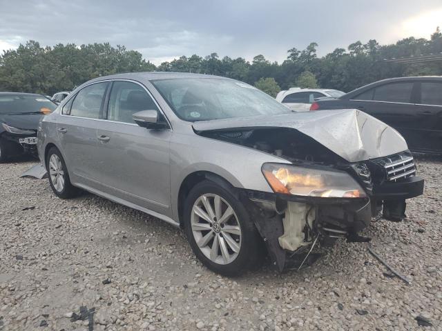Photo 4 from auction – 2012 VOLKSWAGEN PASSAT SEL with VIN 1VWCH7A32CC038305