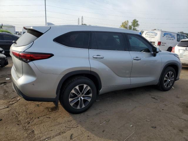 Photo 3 from auction – 2021 TOYOTA HIGHLANDER with VIN 5TDGZRBH4MS113612