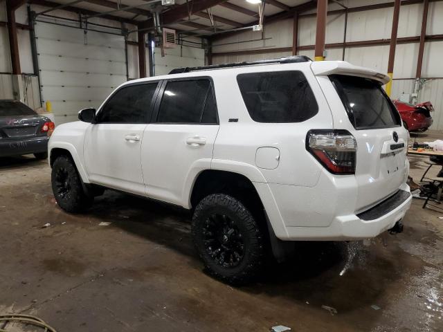 Photo 2 from auction – 2015 TOYOTA 4RUNNER SR with VIN JTEBU5JR2F5232422