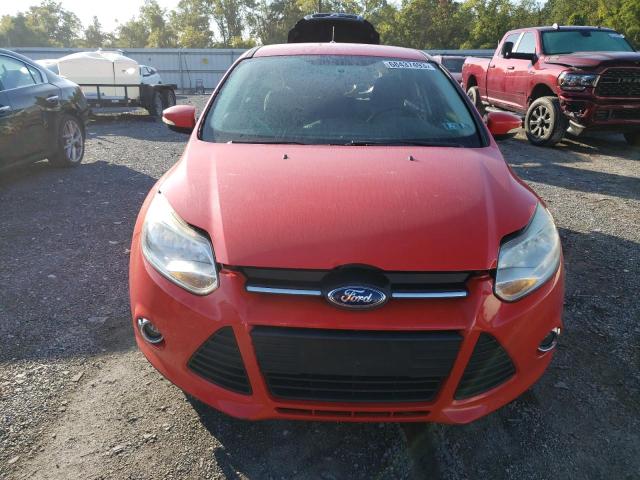 Снимка 5 от търг – 2014 FORD FOCUS SE с VIN 1FADP3K27EL293128