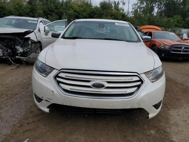 Photo 5 from auction – 2017 FORD TAURUS LIM with VIN 1FAHP2F87HG104405
