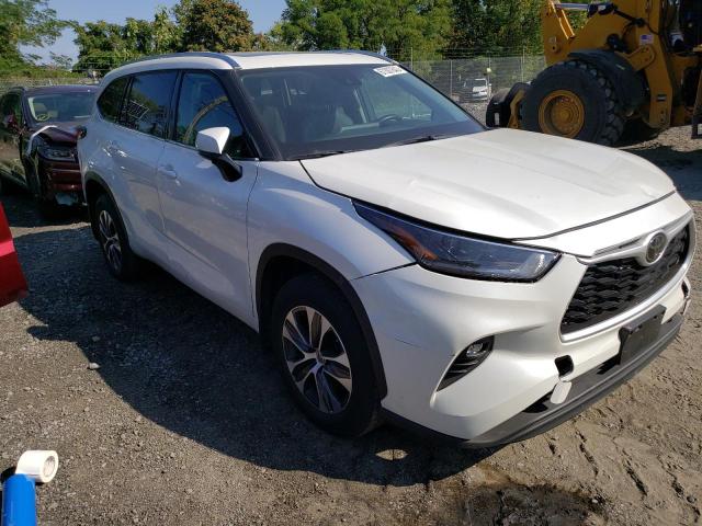 Photo 4 from auction – 2021 TOYOTA HIGHLANDER with VIN 5TDHZRBH6MS082481
