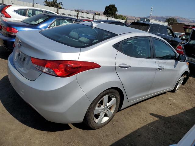 Photo 3 from auction – 2012 HYUNDAI ELANTRA GL with VIN KMHDH4AE0CU355173