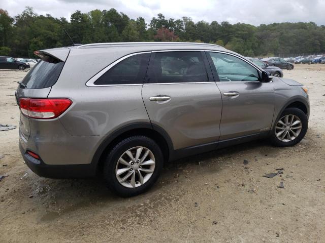 Photo 3 from auction – 2017 KIA SORENTO LX with VIN 5XYPGDA53HG223005