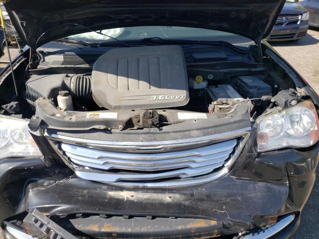 Photo 12 from auction – 2013 CHRYSLER TOWN & COU with VIN 2C4RC1BG2DR704548