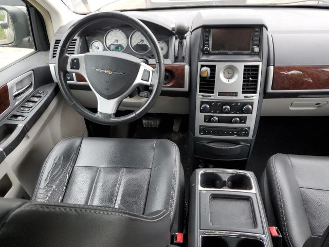 Photo 8 from auction – 2010 CHRYSLER TOWN & COU with VIN 2A4RR8D14AR430971