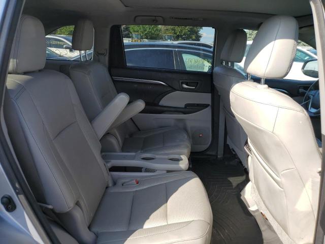 Photo 10 from auction – 2015 TOYOTA HIGHLANDER with VIN 5TDDCRFHXFS008686