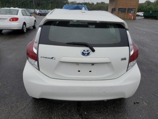 Photo 6 from auction – 2015 TOYOTA PRIUS C with VIN JTDKDTB33F1095386