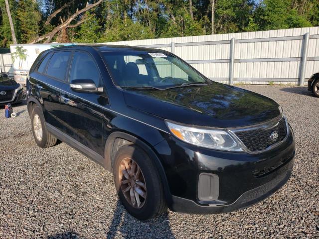 Photo 4 from auction – 2015 KIA SORENTO LX with VIN 5XYKT3A68FG567161