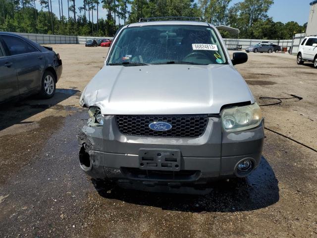 Photo 5 from auction – 2005 FORD ESCAPE XLT with VIN 1FMYU93105KA02760