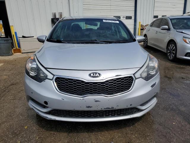 Photo 5 from auction – 2016 KIA FORTE LX with VIN KNAFK4A65G5587420