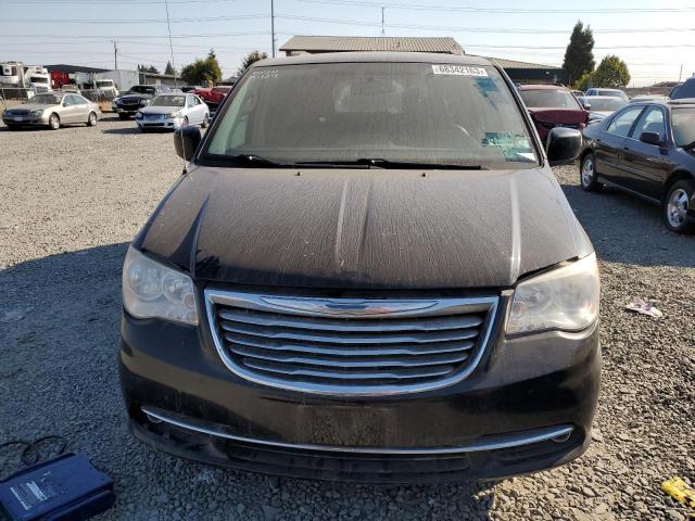 Photo 5 from auction – 2014 CHRYSLER TOWN & COU with VIN 2C4RC1BG1ER442880