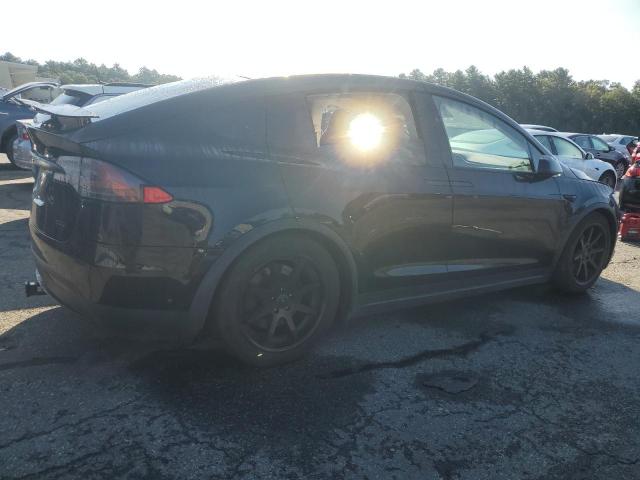 Photo 3 from auction – 2017 TESLA MODEL X with VIN 5YJXCBE25HF072806