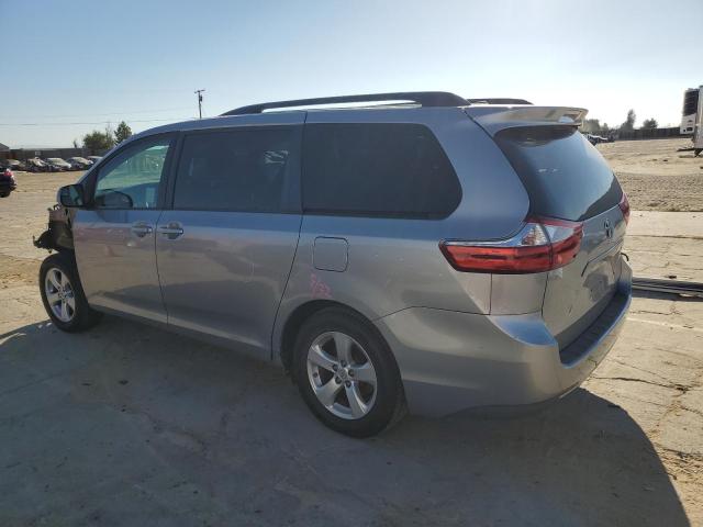 Photo 2 from auction – 2015 TOYOTA SIENNA LE with VIN 5TDKK3DCXFS556265