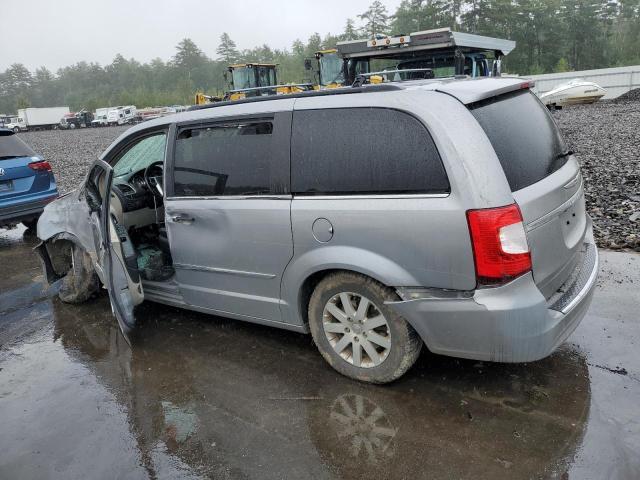 Photo 2 from auction – 2015 CHRYSLER TOWN & COU with VIN 2C4RC1BG5FR743699