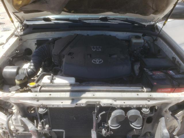 Photo 12 from auction – 2006 TOYOTA 4RUNNER SR with VIN JTEZU14R068047285