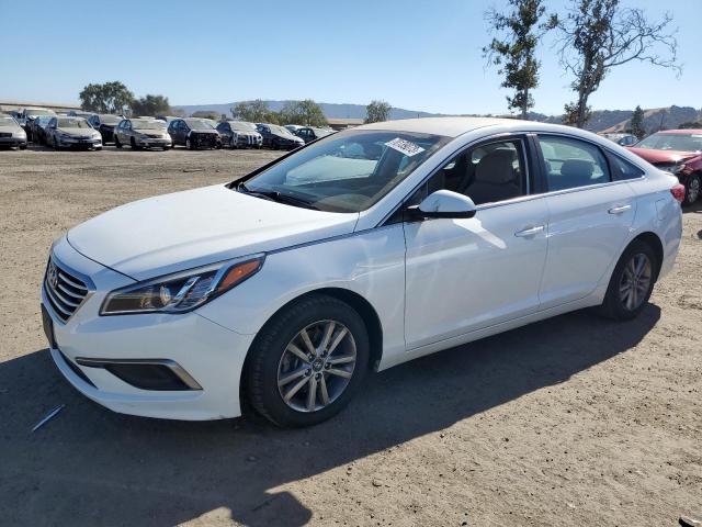 HYUNDAI SONATA SE 2016 with VIN 5NPE24AF5GH350103 - Photo from auction