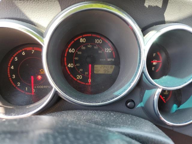 Снимка 9 от търг – 2004 TOYOTA MATRIX с VIN 2T1KR38E64C189894