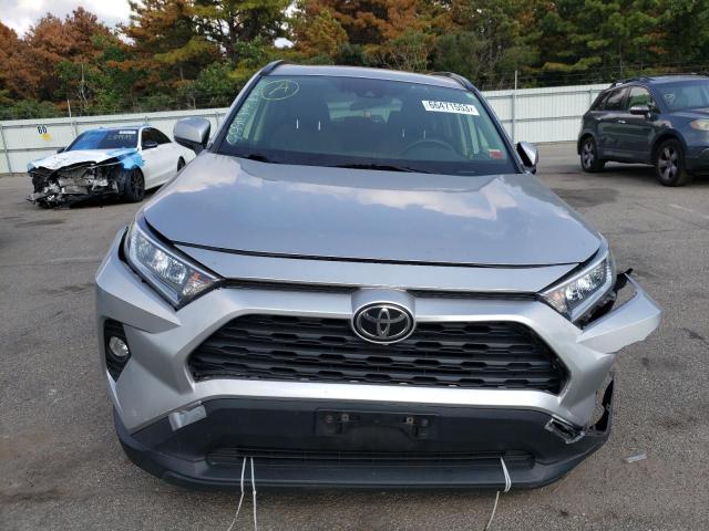 Photo 5 from auction – 2019 TOYOTA RAV4 XLE with VIN JTMP1RFV1KD502188